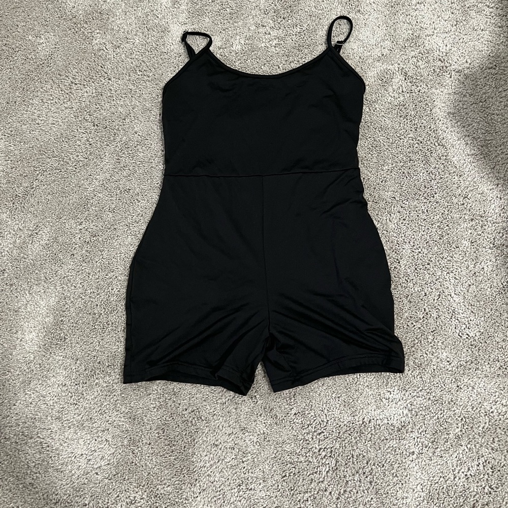 Black plain romper